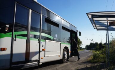 Bus du réseau Semitan au lieu-dit La Forêt à Bouaye